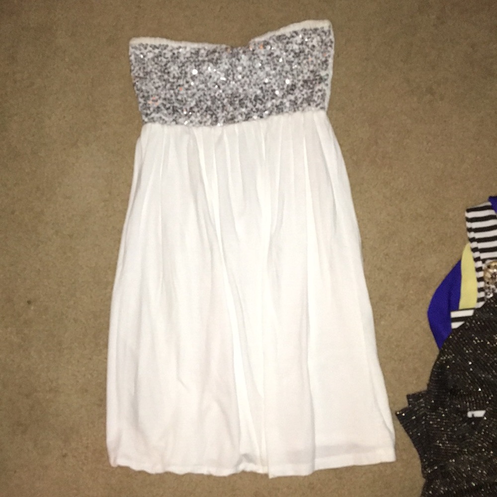 Luis white summer dress with silver sequence top